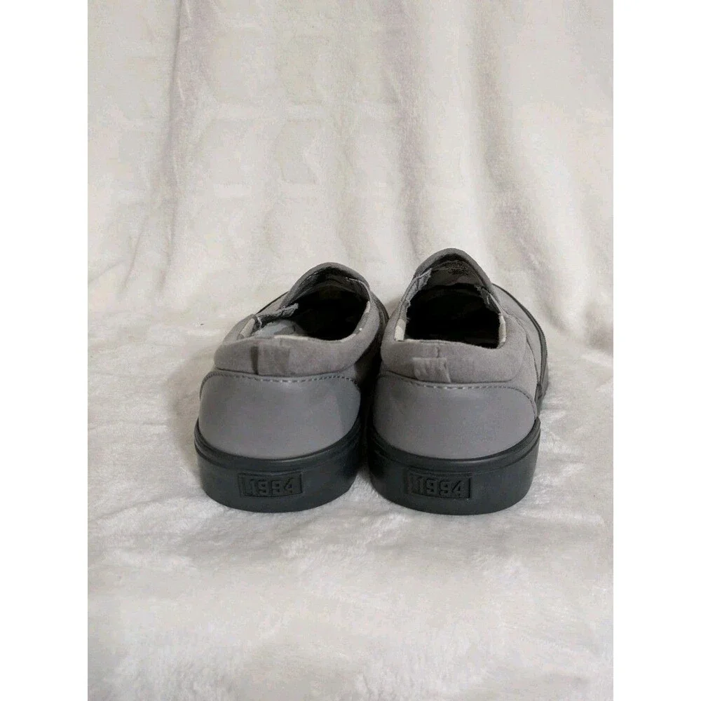 Youth Boy's Old Navy Slip On Sneakers - Size 6